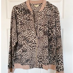 Leopard jacket sz Large lightweight